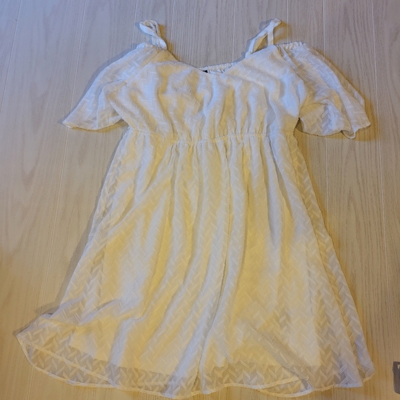 Torrid Cold Shoulder Skater Dress Size 2 - Picture 2 of 4